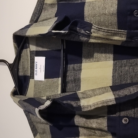 Old Navy Flannel - Picture 2 of 3